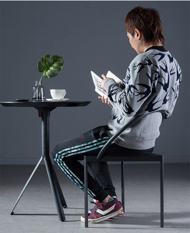 Gugle metal chair